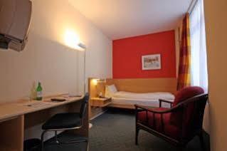 Esplanade Swiss Quality Hotel Davos Exterior photo