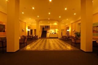 Esplanade Swiss Quality Hotel Davos Exterior photo